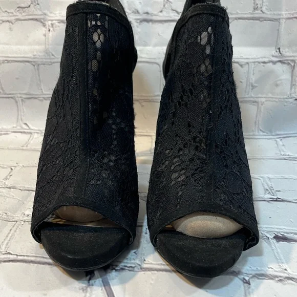 FERGIE Open Toe Black Lace Heels-8 - Picture 3 of 6